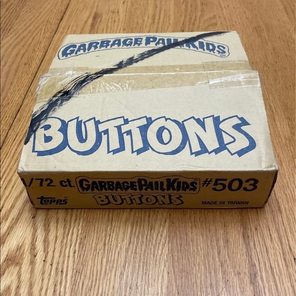 1986 GPK 72 ct. Button Box - Picture 10 of 12